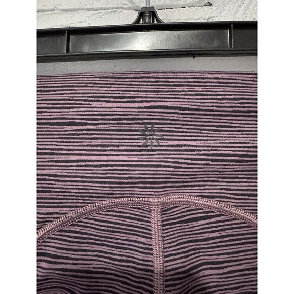 Athleta‎ ULTIMATE LINEAR LINES CAPRI - Size S - Picture 3 of 8